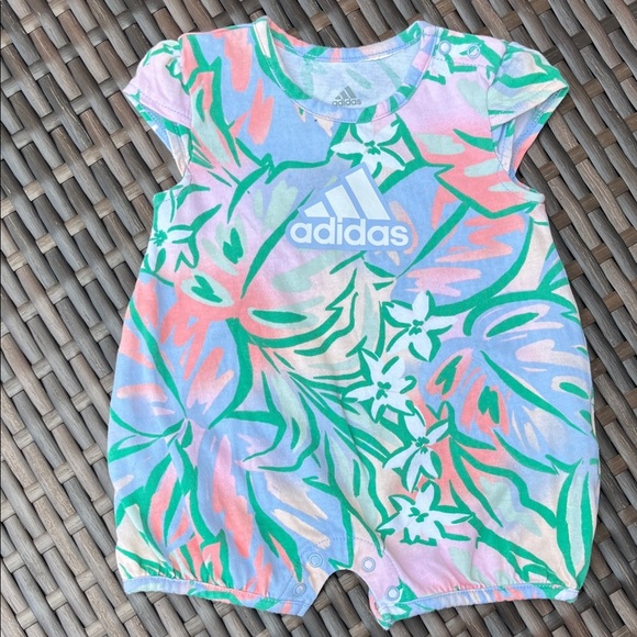 ADIDAS Infant Girls 3mo Logo Romper Short Sleeve Pastel Jungle Floral Cotton EUC - Picture 1 of 6